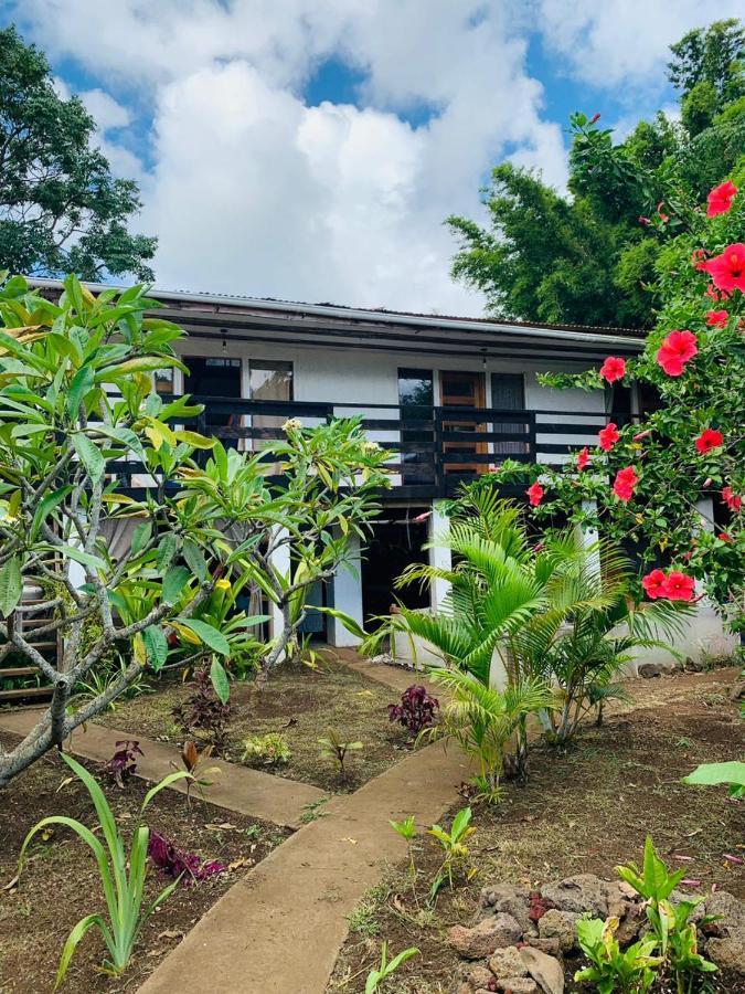 Mata Nui Hostel Hanga Roa Ngoại thất bức ảnh